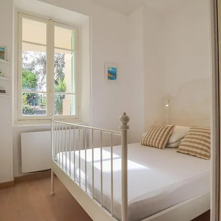 Le Garavan Palace Idyllique, Proche Gare Et Appartement Menton